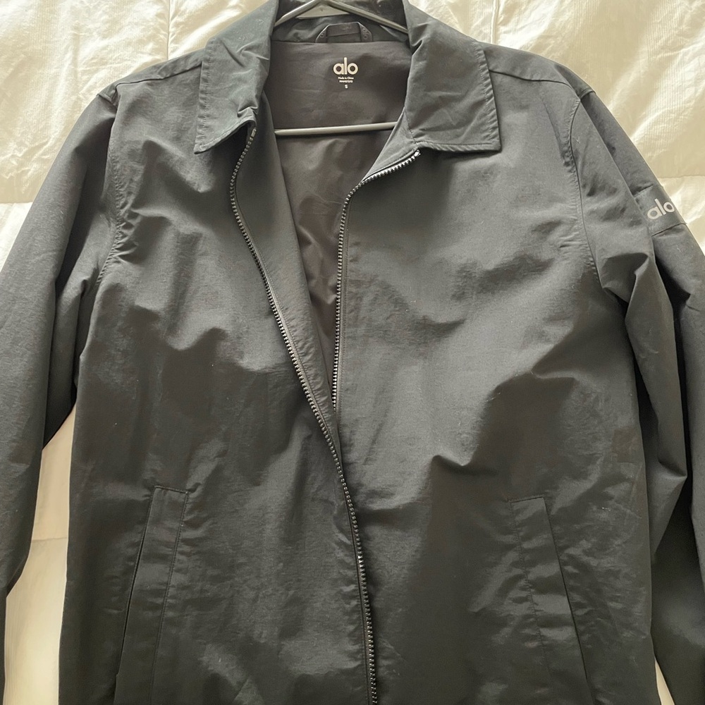 ALO Yoga Men's Charcoal Lightweight Jacket